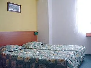 Hotel Balladins Brest 2*,